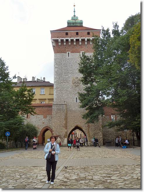 Clicca per scorrere le foto originali ingrandite