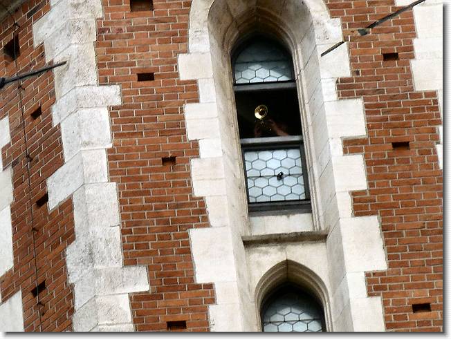 Clicca per scorrere le foto originali ingrandite