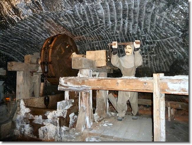 Clicca per scorrere le foto originali ingrandite
