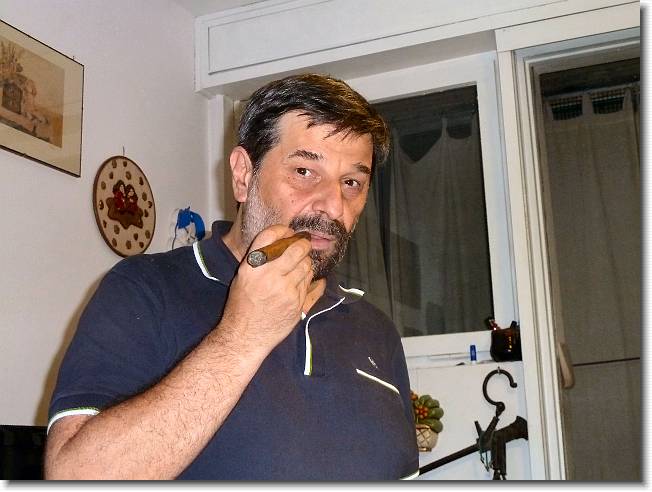 Clicca per scorrere le foto originali ingrandite