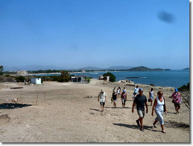 Clicca per scorrere le foto originali ingrandite