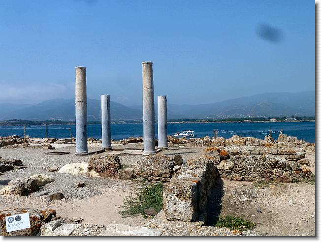 Clicca per scorrere le foto originali ingrandite
