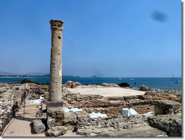 Clicca per scorrere le foto originali ingrandite