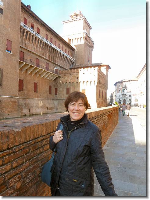 Clicca per scorrere le foto originali ingrandite