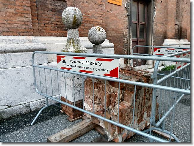 Clicca per scorrere le foto originali ingrandite