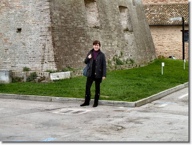 Clicca per scorrere le foto originali ingrandite