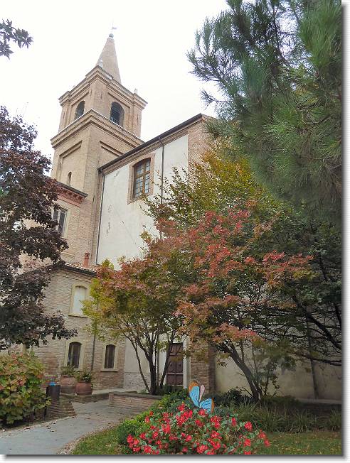 Clicca per scorrere le foto originali ingrandite