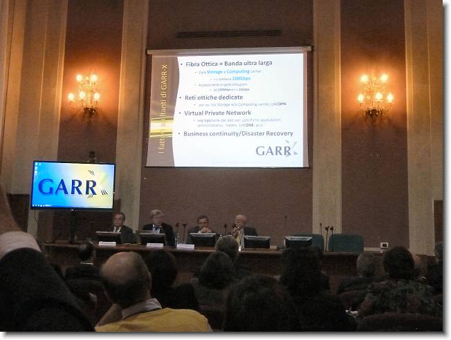 Clicca per scorrere le foto originali ingrandite