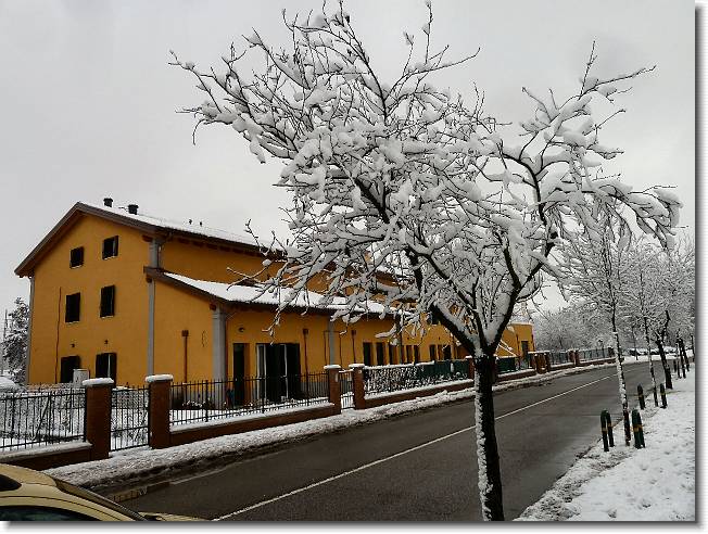 Clicca per scorrere le foto originali ingrandite