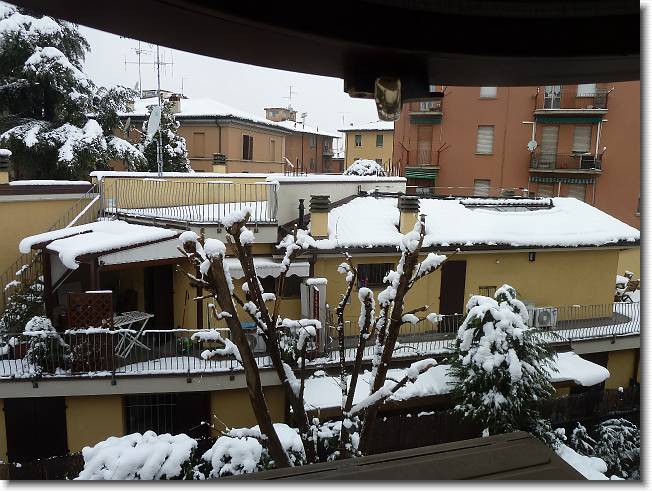 Clicca per scorrere le foto originali ingrandite