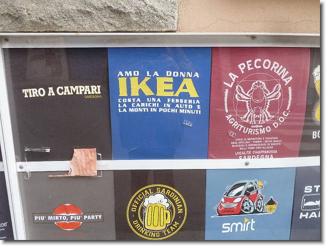 Clicca per scorrere le foto originali ingrandite