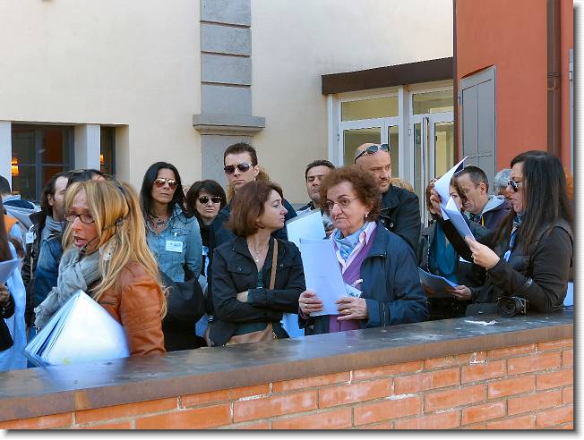 Clicca per scorrere le foto originali ingrandite