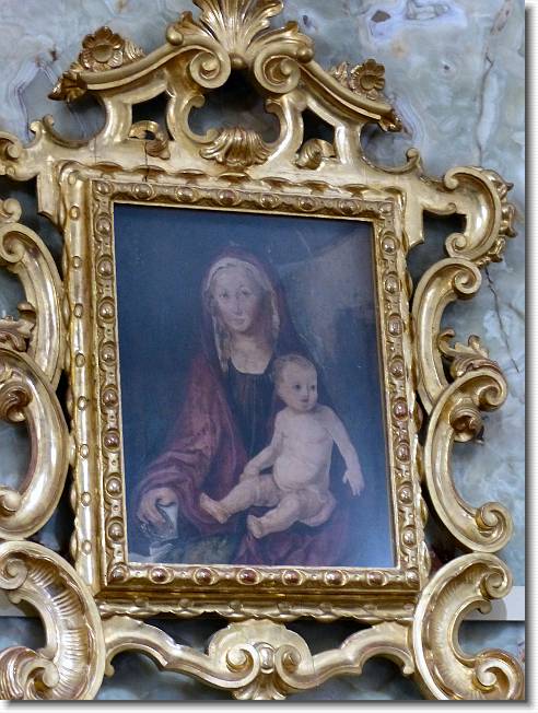 Clicca per scorrere le foto originali ingrandite