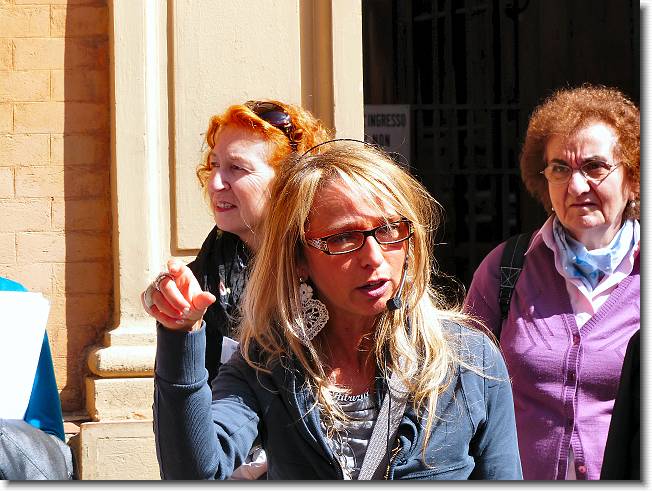 Clicca per scorrere le foto originali ingrandite