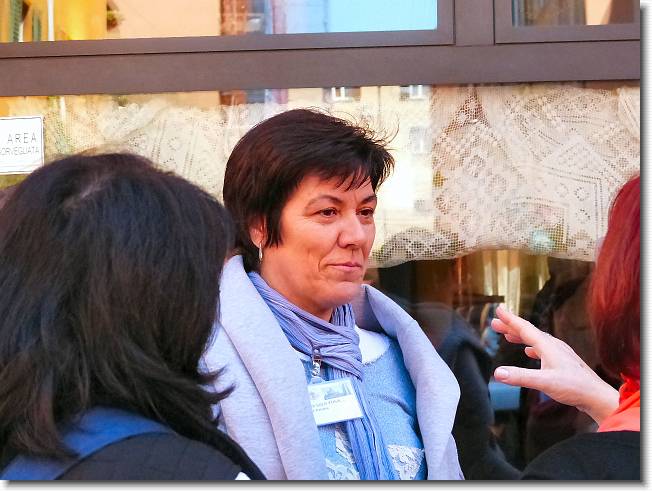 Clicca per scorrere le foto originali ingrandite