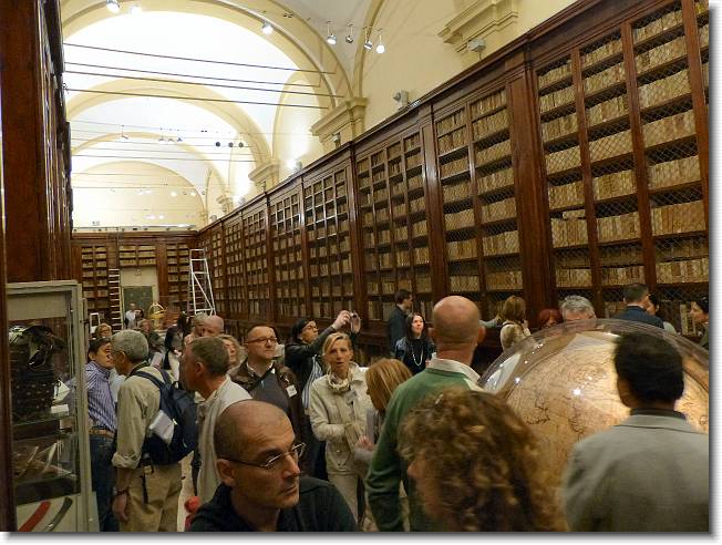 Clicca per scorrere le foto originali ingrandite