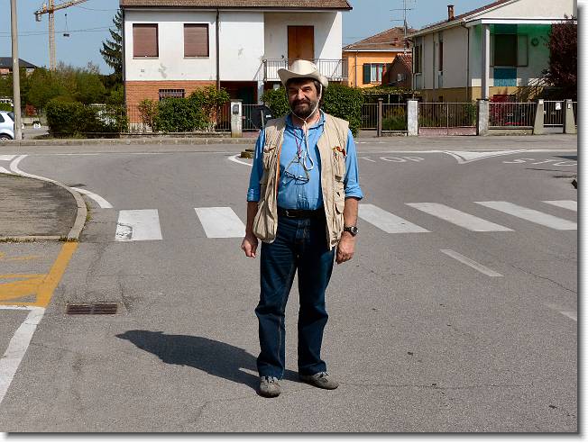 Clicca per scorrere le foto originali ingrandite