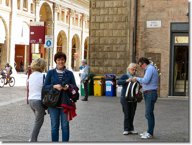 Clicca per scorrere le foto originali ingrandite