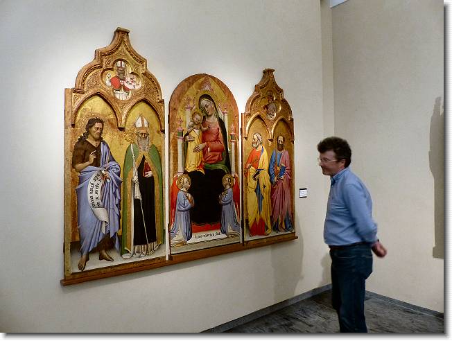 Clicca per scorrere le foto originali ingrandite