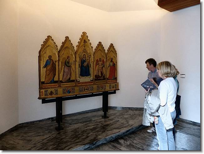 Clicca per scorrere le foto originali ingrandite