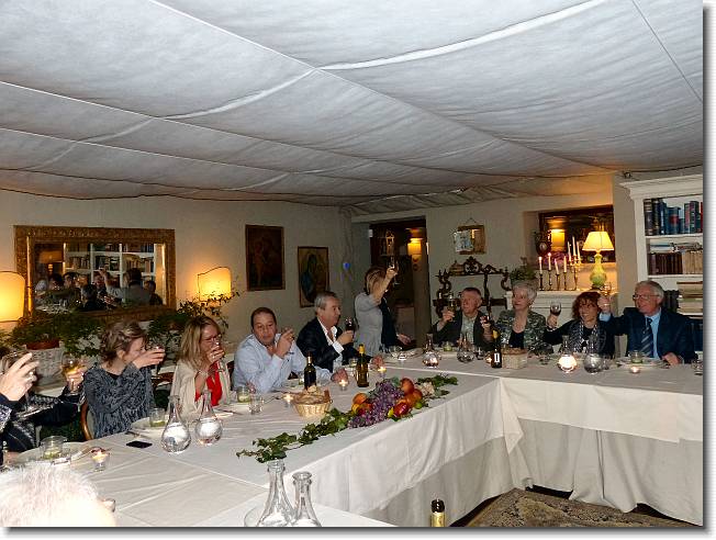 Clicca per scorrere le foto originali ingrandite