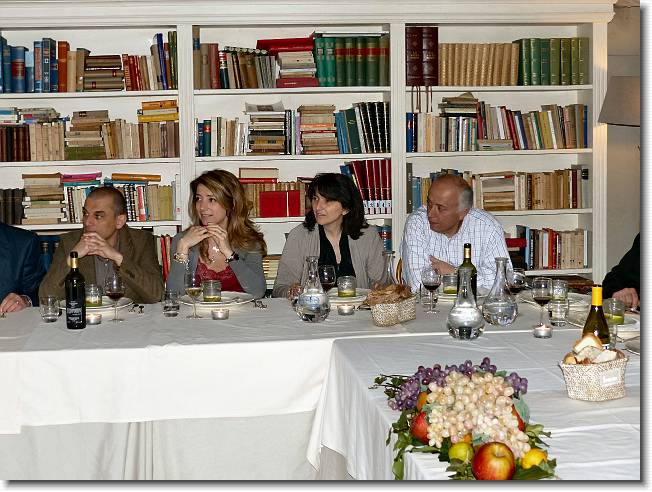 Clicca per scorrere le foto originali ingrandite