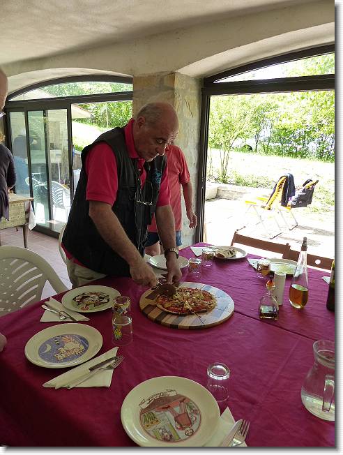 Clicca per scorrere le foto originali ingrandite