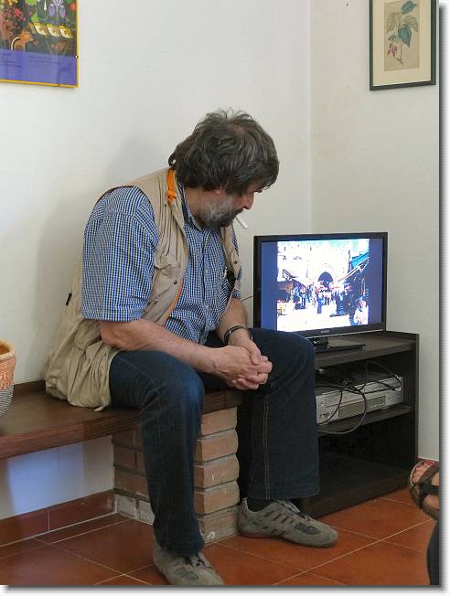 Clicca per scorrere le foto originali ingrandite