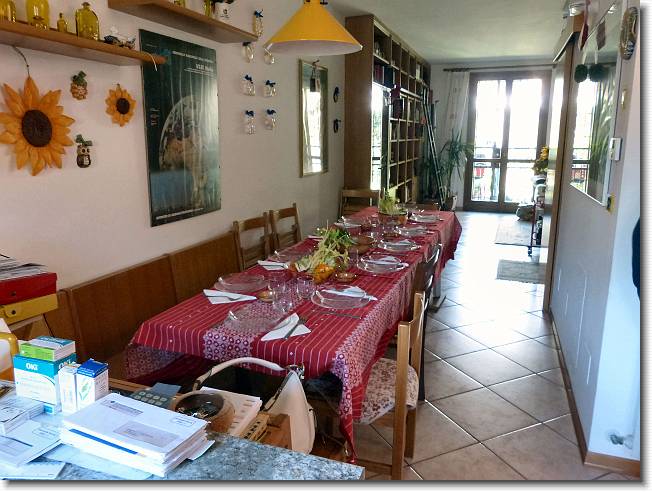 Clicca per scorrere le foto originali ingrandite