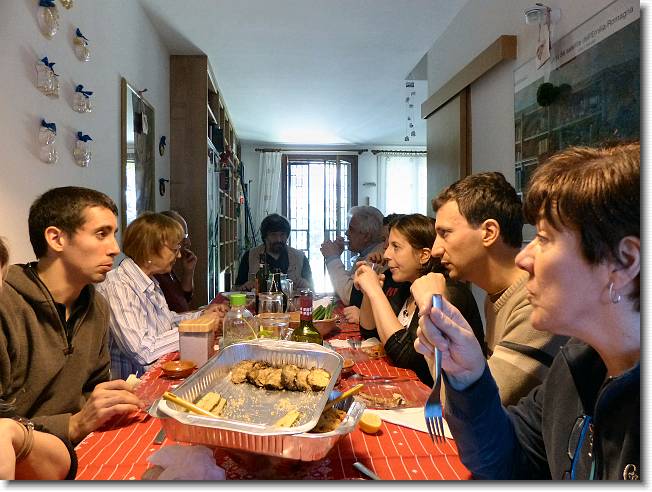 Clicca per scorrere le foto originali ingrandite