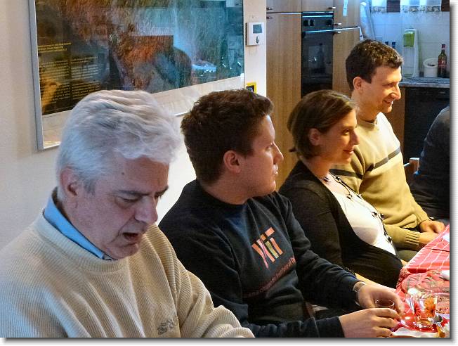 Clicca per scorrere le foto originali ingrandite