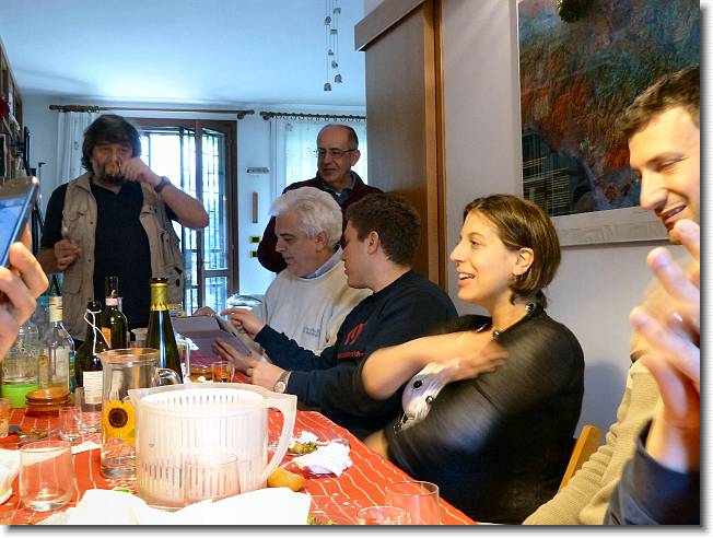 Clicca per scorrere le foto originali ingrandite