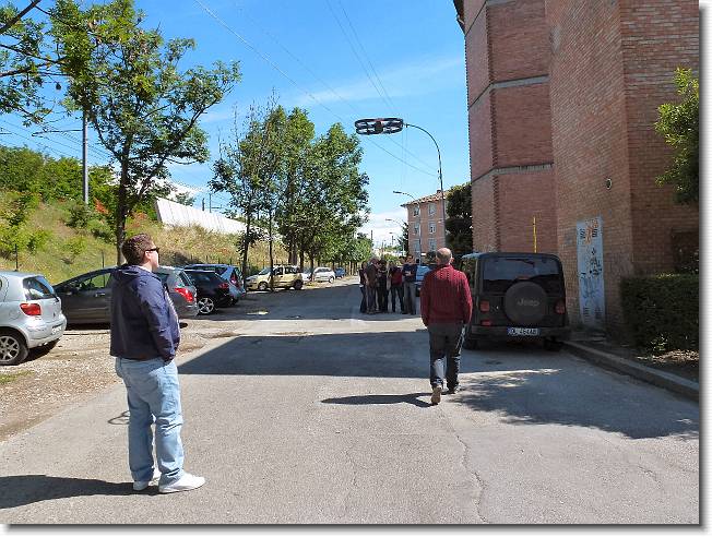 Clicca per scorrere le foto originali ingrandite