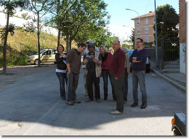 Clicca per scorrere le foto originali ingrandite