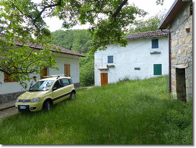 Clicca per scorrere le foto originali ingrandite