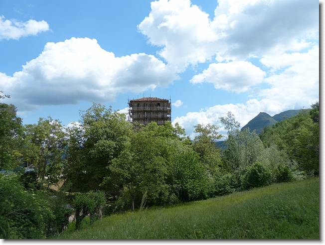 Clicca per scorrere le foto originali ingrandite