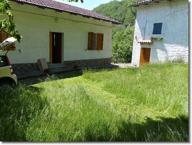 Clicca per scorrere le foto originali ingrandite