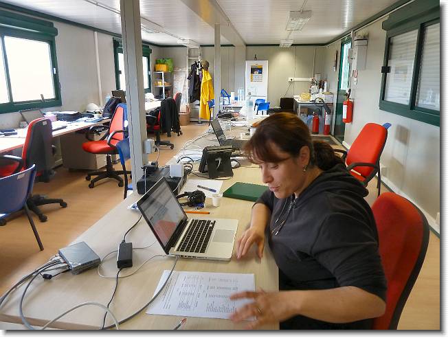 Clicca per scorrere le foto originali ingrandite