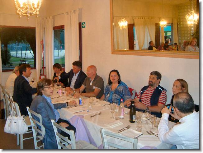 Clicca per scorrere le foto originali ingrandite