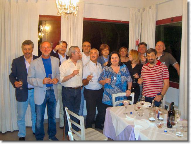 Clicca per scorrere le foto originali ingrandite