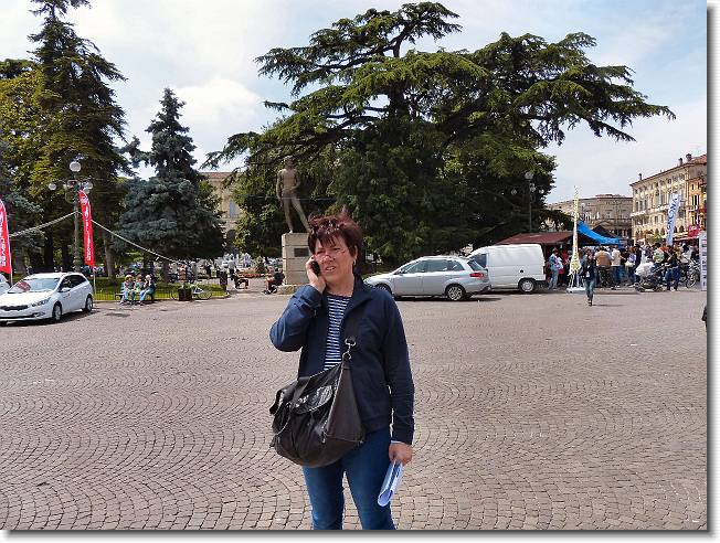 Clicca per scorrere le foto originali ingrandite