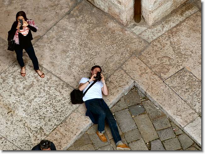 Clicca per scorrere le foto originali ingrandite