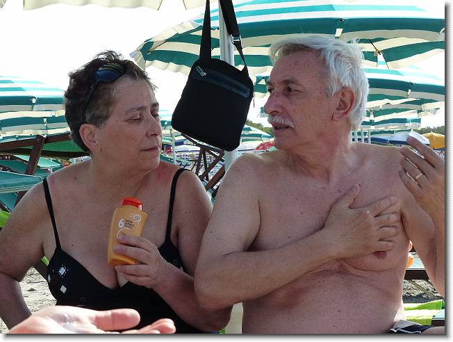 Clicca per scorrere le foto originali ingrandite