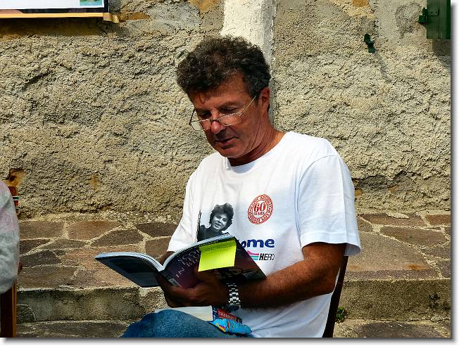 Clicca per scorrere le foto originali ingrandite