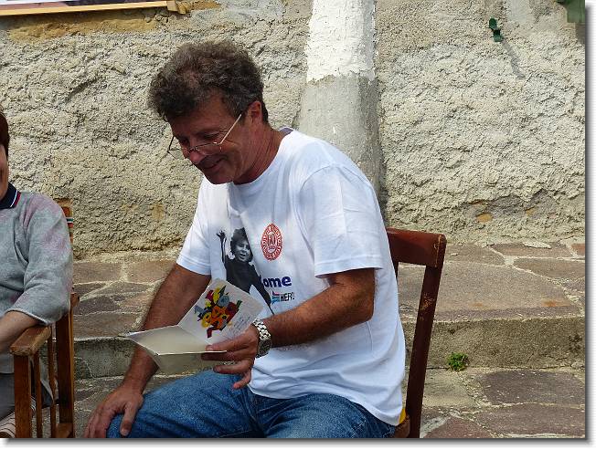 Clicca per scorrere le foto originali ingrandite