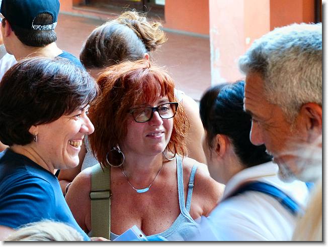 Clicca per scorrere le foto originali ingrandite