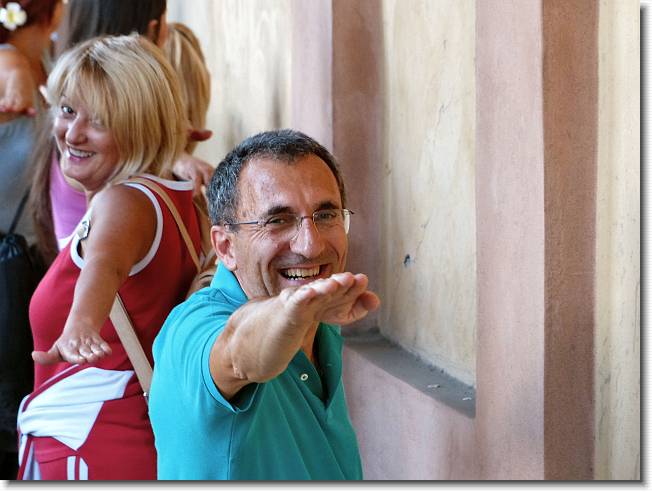 Clicca per scorrere le foto originali ingrandite