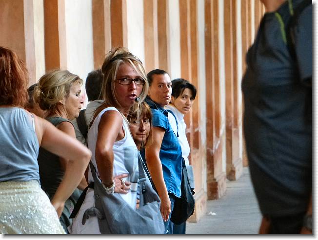 Clicca per scorrere le foto originali ingrandite