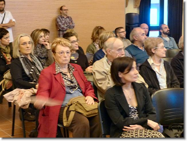 Clicca per scorrere le foto originali ingrandite
