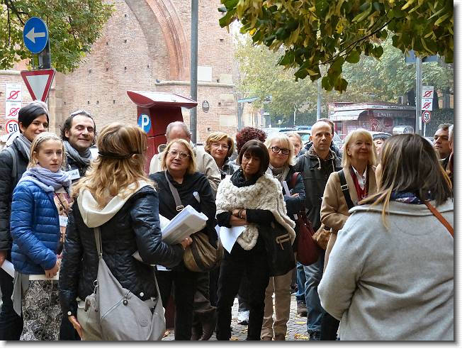 Clicca per scorrere le foto originali ingrandite